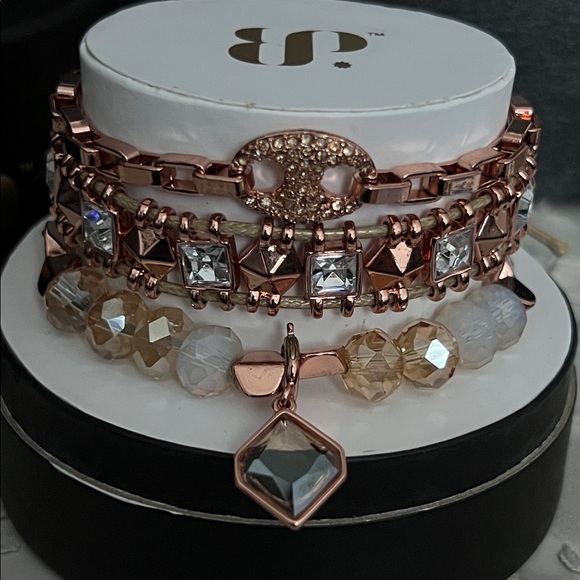 Bomb Party Classic Accessory 2024 Summer Stacks - Picture 4 of 4